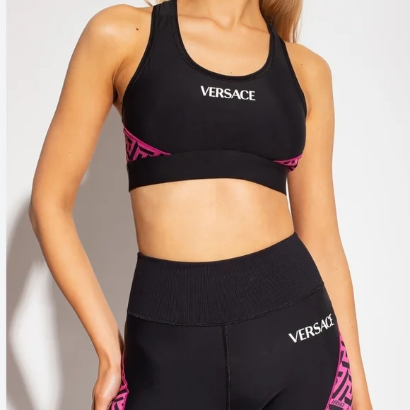VERSACE Greca Signature Sports Bra & Versace Cycling Shorts SET (2 PIECES) NWT - Picture 2 of 15
